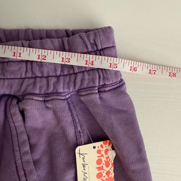 NEW FREE PEOPLE FP MOVEMENT SUPER BERRY PURPLE ALL STAR LOGO SHORTS SZ M - Picture 6 of 11